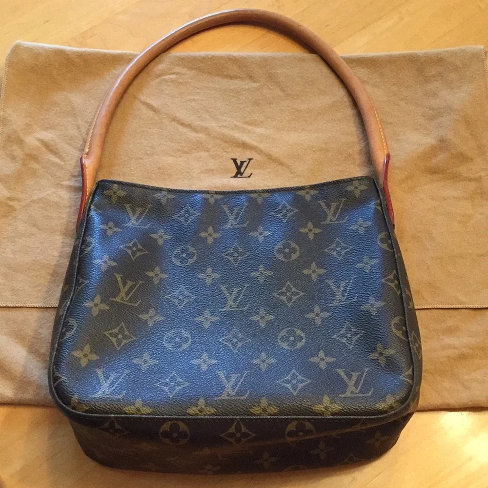 Louis Vuitton Monogram Canvas Shoulder Bag with Natural Vachetta Handle